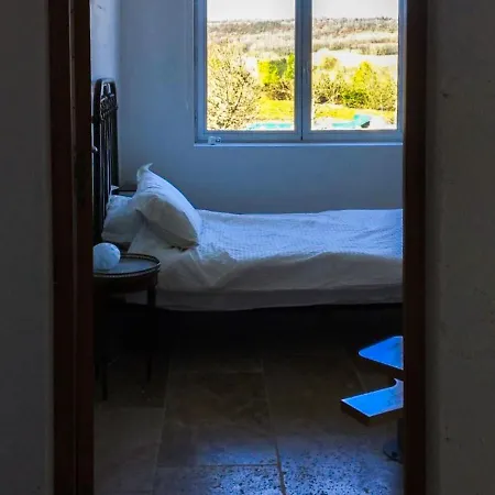 Cozy In With Private Pool Ferienhaus